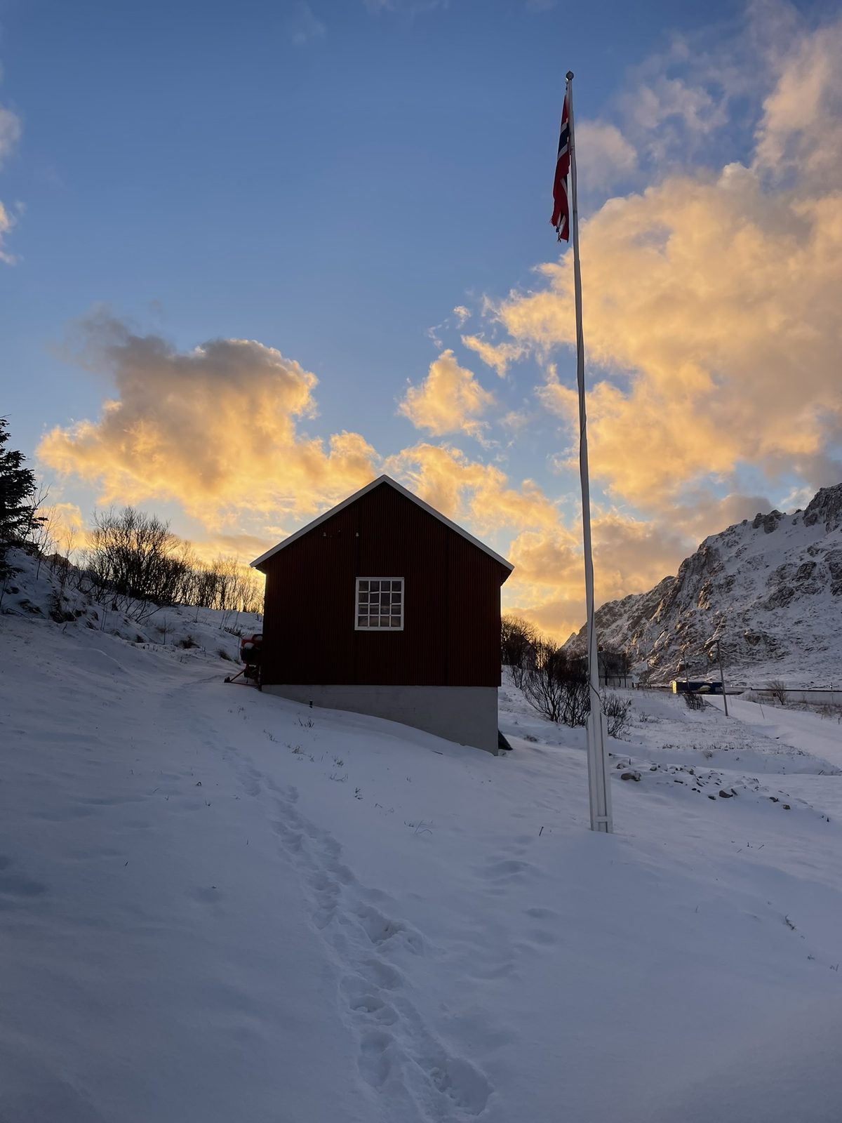 The old barn in a winter sunset (IMG_2533).
