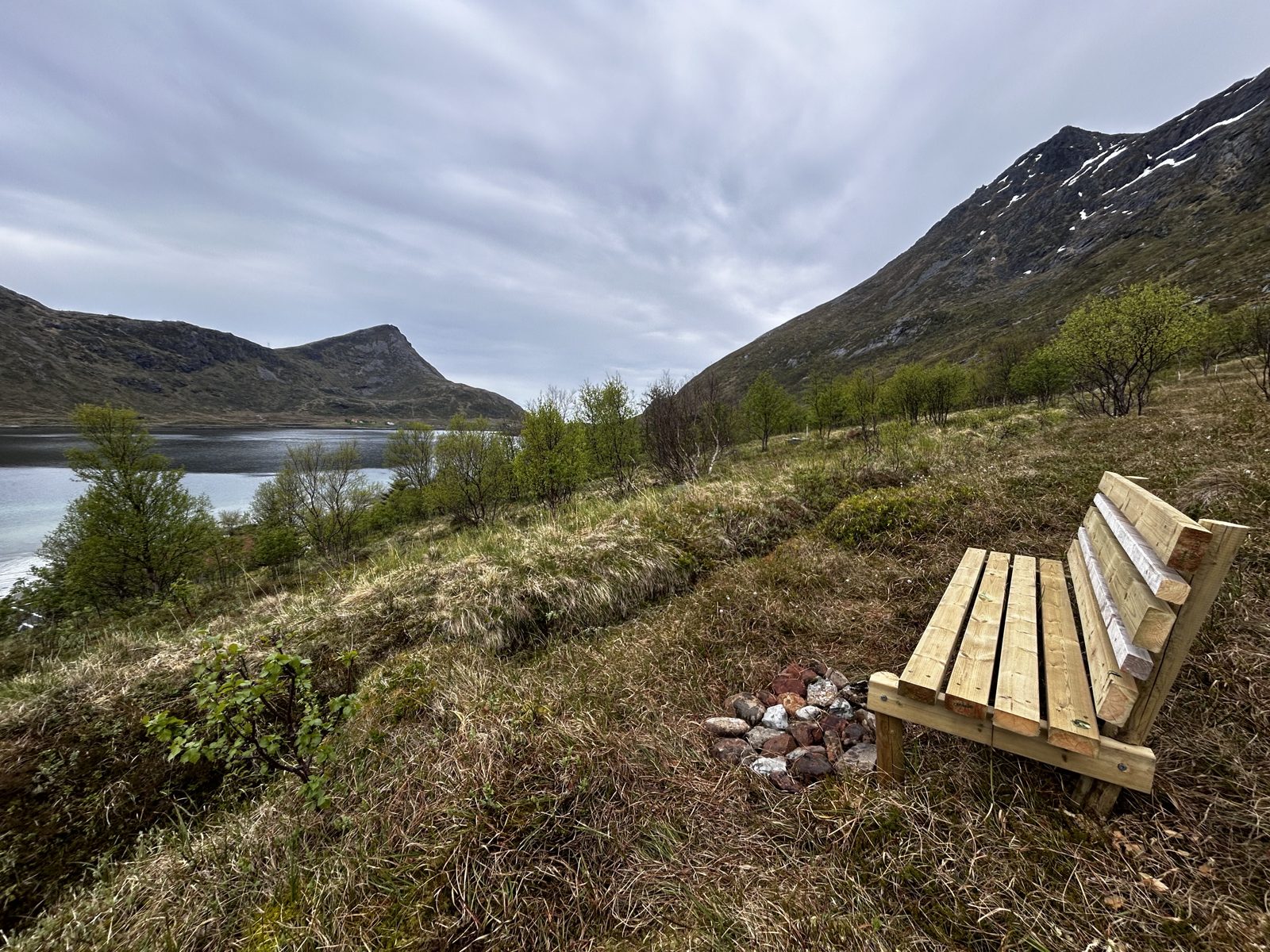 The second bench, with the view to Volandstind (IMG_7301).