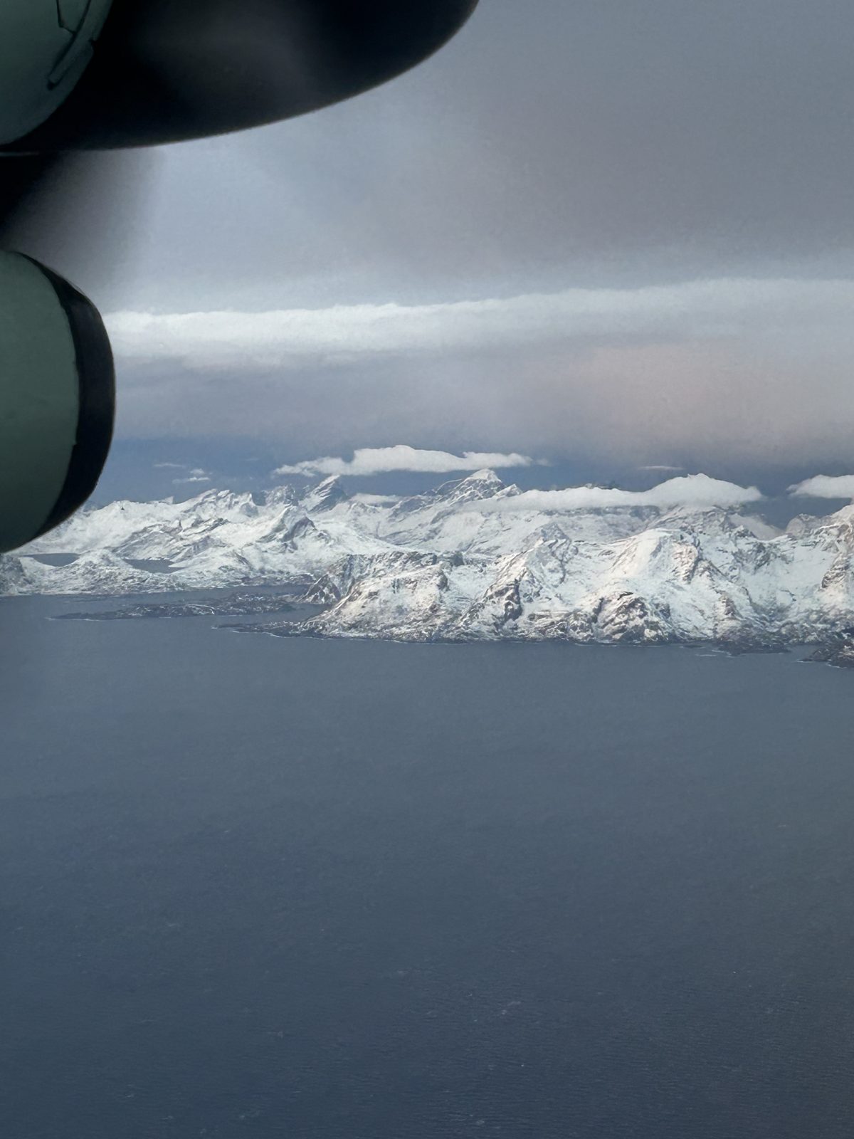 Lofoten from the plane window on the approach from Bodø (IMG_1970).