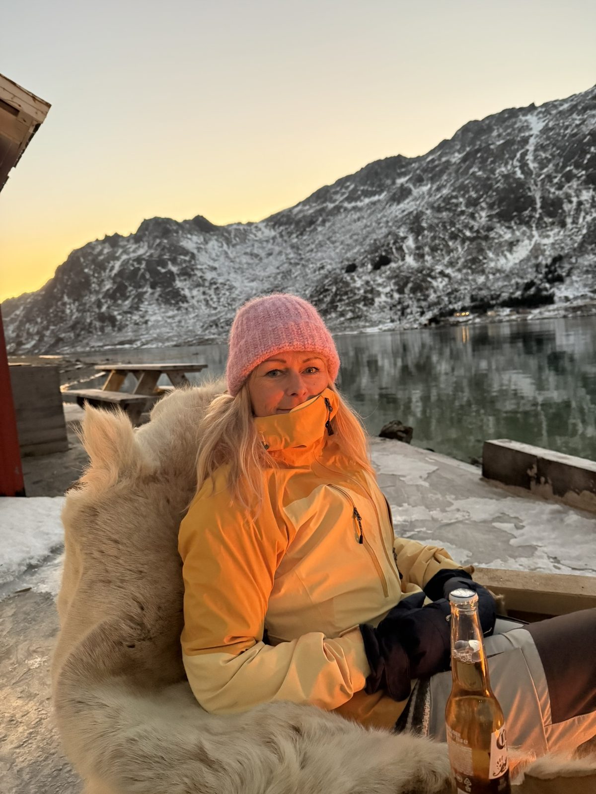 Susanne at the water's edge on a January evening (IMG_3717).