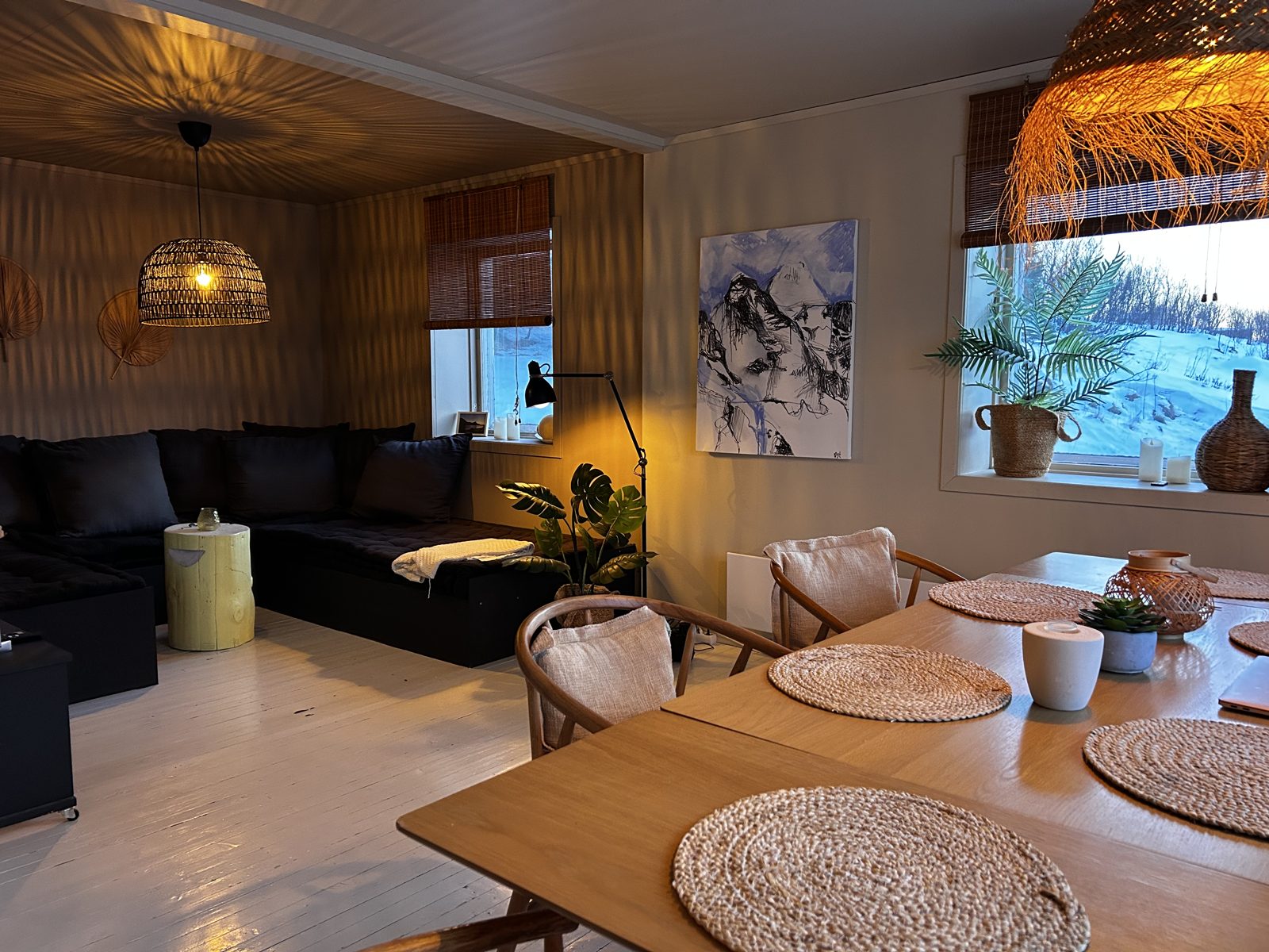 The dining room. Photo 20 of 22.
