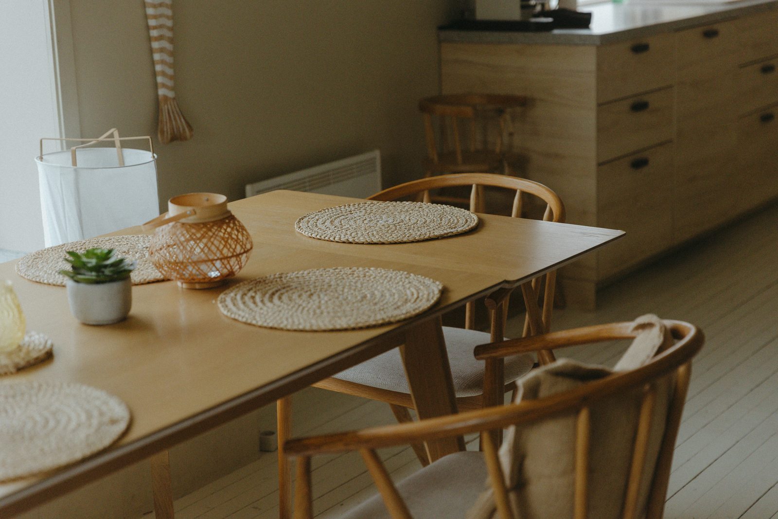 The dining room. Photo 14 of 22.