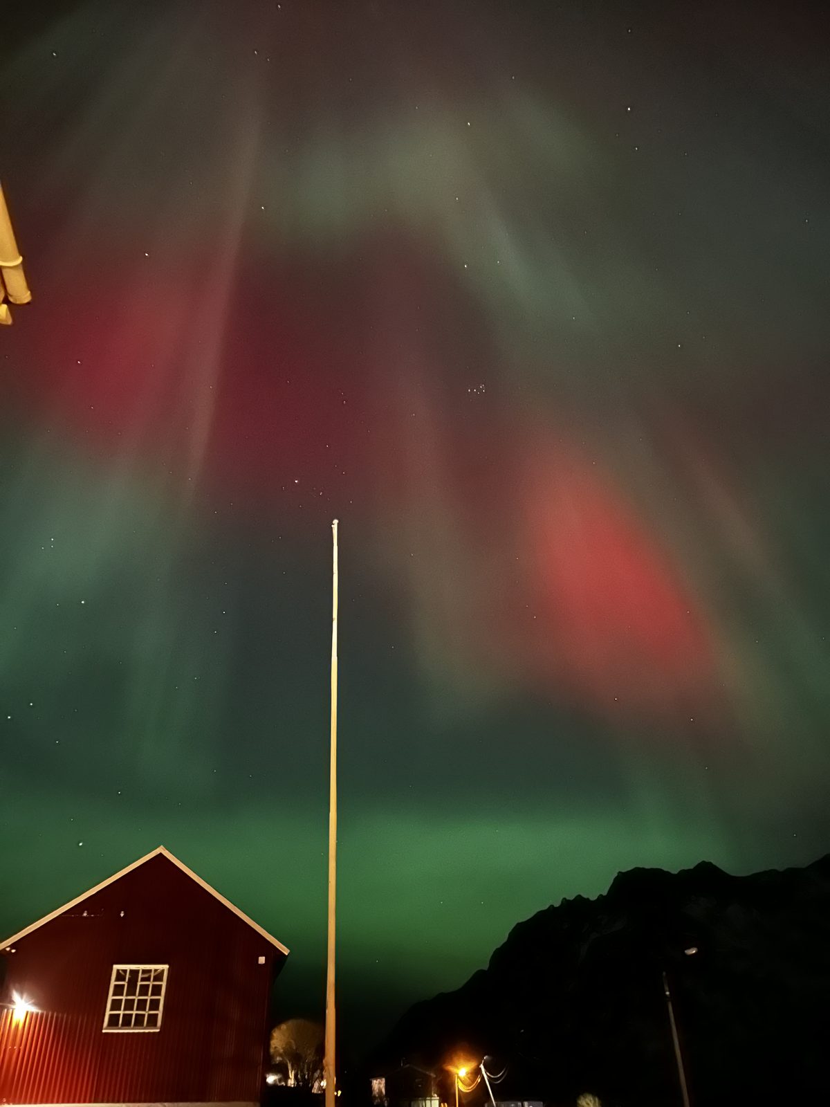 Northern lights photographed from Casa Lofoten (IMG_6006).