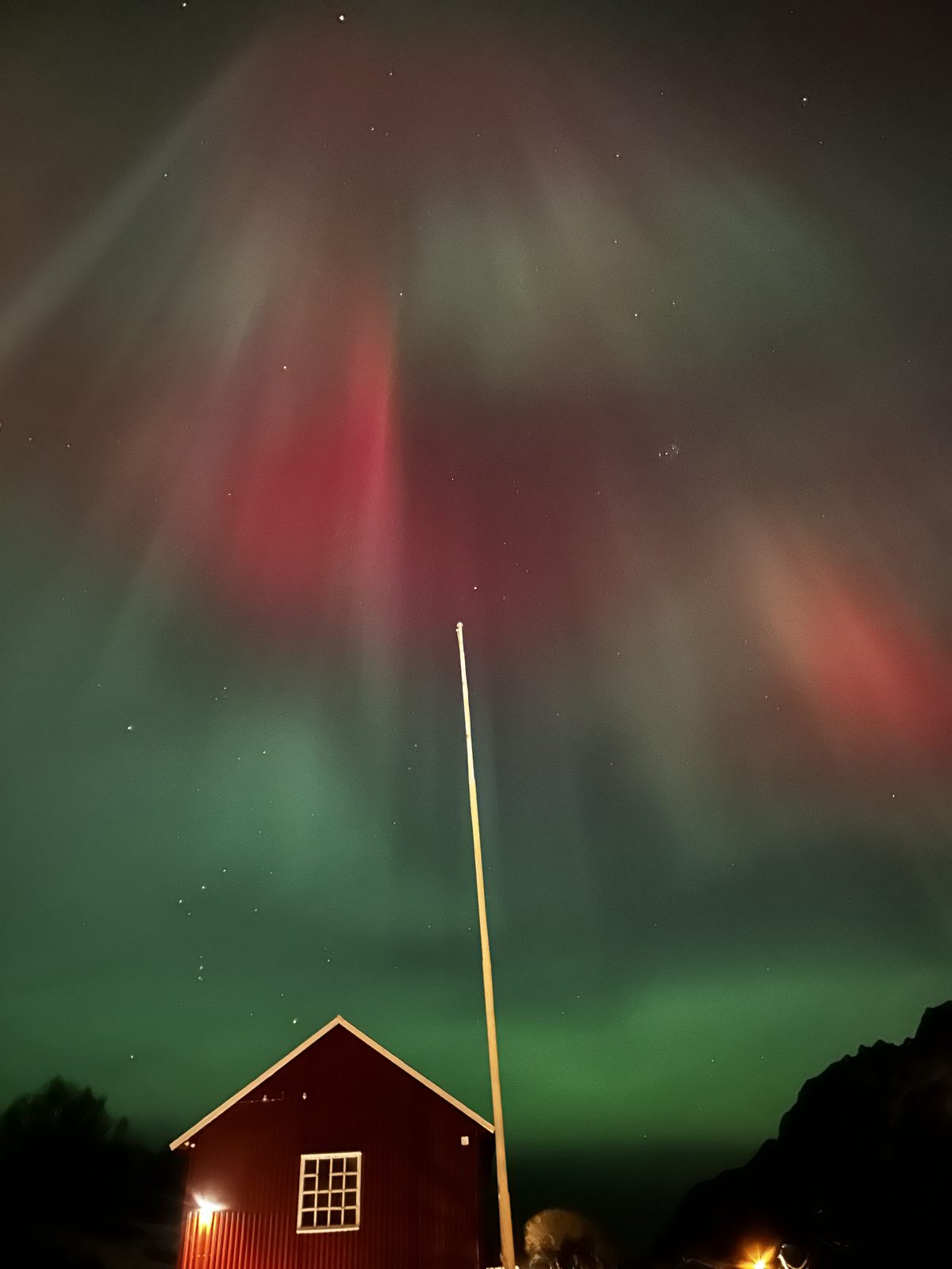 Northern lights over the old barn at the property (IMG_6007).