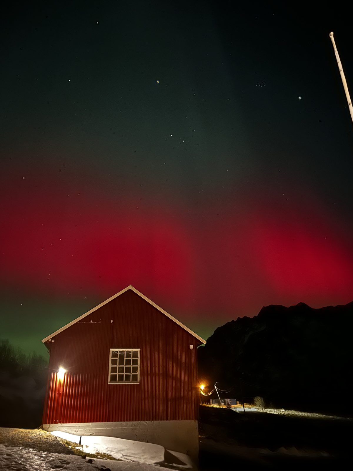 Northern lights above the old barn (IMG_6011).