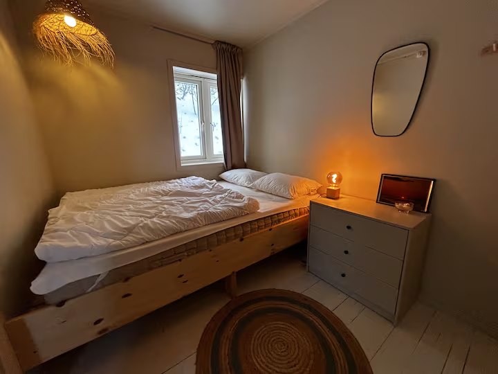 Bedroom with a double bed. Photo 4 of 7.