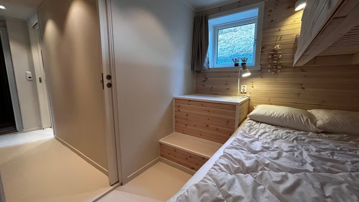 Bedroom with a bunk bed. Photo 3 of 7.