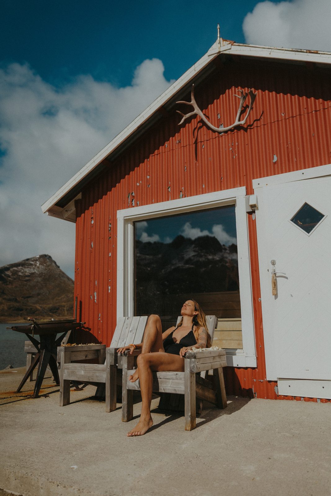 The sauna boathouse by the beach.